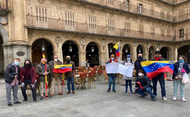 Venezolanos protestan en Salamanca por las elecciones «fraudulentas» en su país