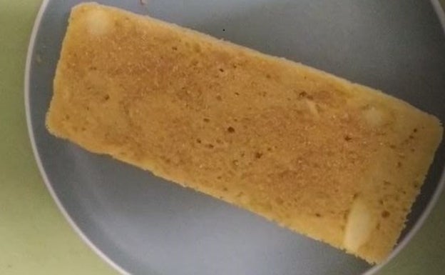 Bizcocho de manzana y coco al microondas