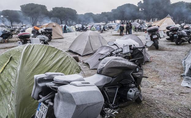 'Pingüinos' suma a los muertos por la covid a su homenaje a los moteros fallecidos