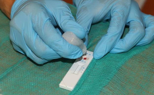 Sanidad desaconseja usar test de farmacia para decidir si ir a eventos familiares