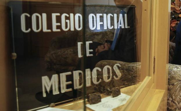 El Colegio de Médicos de Valladolid aconseja cenas sin 'chin-chin' y ventanas entreabiertas esta Navidad
