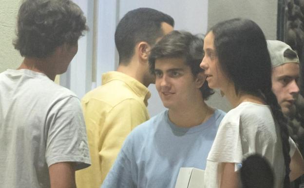 Victoria Federica y Jorge Bárcenas a punto de saltarse el toque de queda, de nuevo
