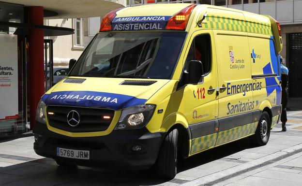 Dos personas intoxicadas por inhalación de humo en un incendio en la cocina de una vivienda en Ávila