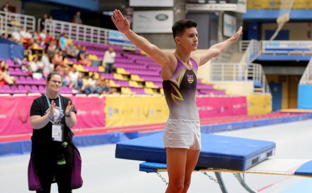 El polideportivo Huerta del Rey abre sus puertas al Campeonato de España de Trampolín