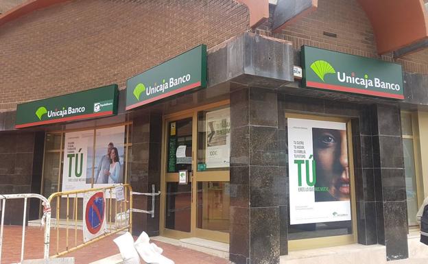 Unicaja Banco sortea veinte tarjetas regalo de 100 euros