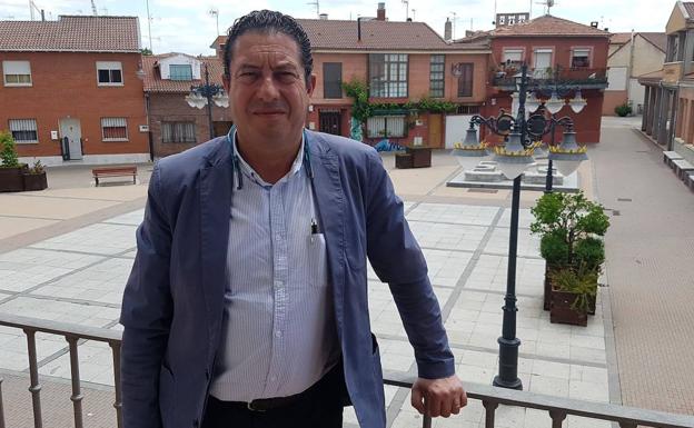 Alberto Collantes: «La mayor demanda de los vecinos de Viana es que haya mejoras en el servicio de tren»