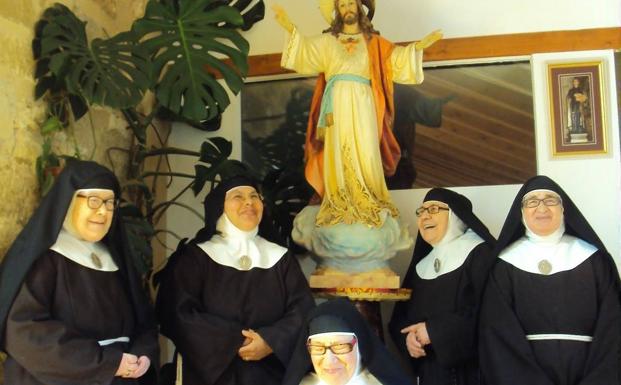 Las clarisas abandonan Villafrechós tras una convivencia de seis siglos