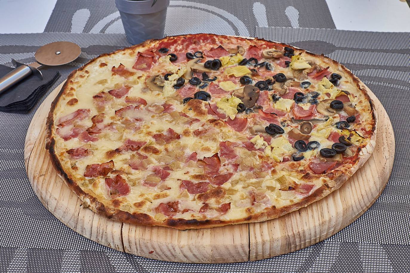 Pizza segoviana con sabores de la tierra