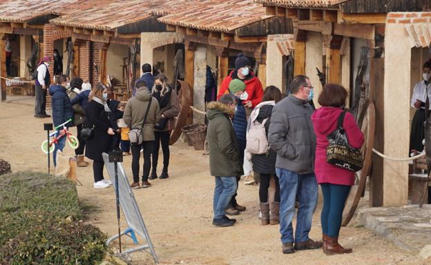 Cabezón adapta su Belén viviente con visitas guiadas por sus escenarios