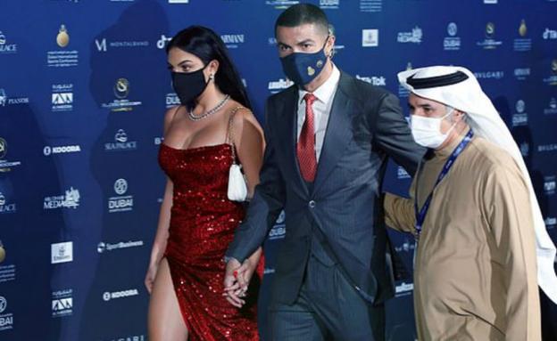 Georgina Rodríguez vuelve a deslumbrar durante el homenaje a Cristiano Ronaldo en Dubái