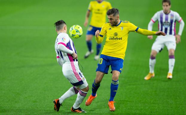 El Real Valladolid rasca un empate pese a la falta de ideas ofensivas