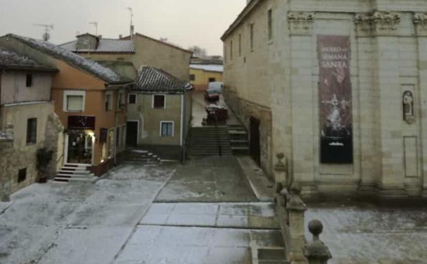 La DGT prohíbe el tránsito de camiones en la AP-1 en Burgos, en la A-1 en Segovia y en la AP-66 en León