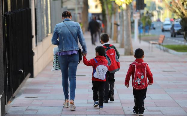 El primer trimestre se cierra en Salamanca con 37 alumnos y 4 docentes contagiados