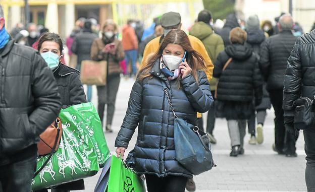 El comercio de Valladolid se aferra a la campaña navideña para «resistir hasta primavera»