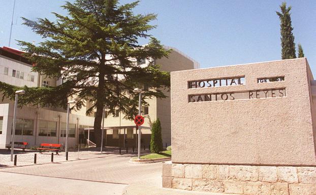 Un joven herido al volcar su turismo y quedar atrapado en Roa (Burgos)