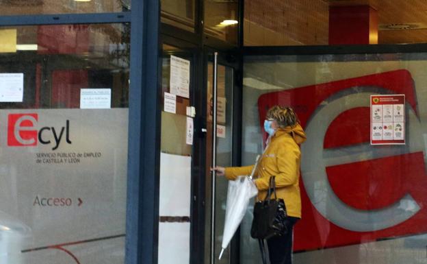 Segovia cerró el año con 2.110 parados más que con los que empezó 2020