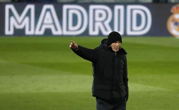 Zidane, posible baja para Pamplona por un positivo en su entorno