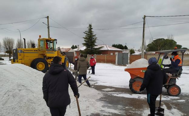 Casi un millar de camiones permanecen embolsados en diferentes puntos de Castilla y León