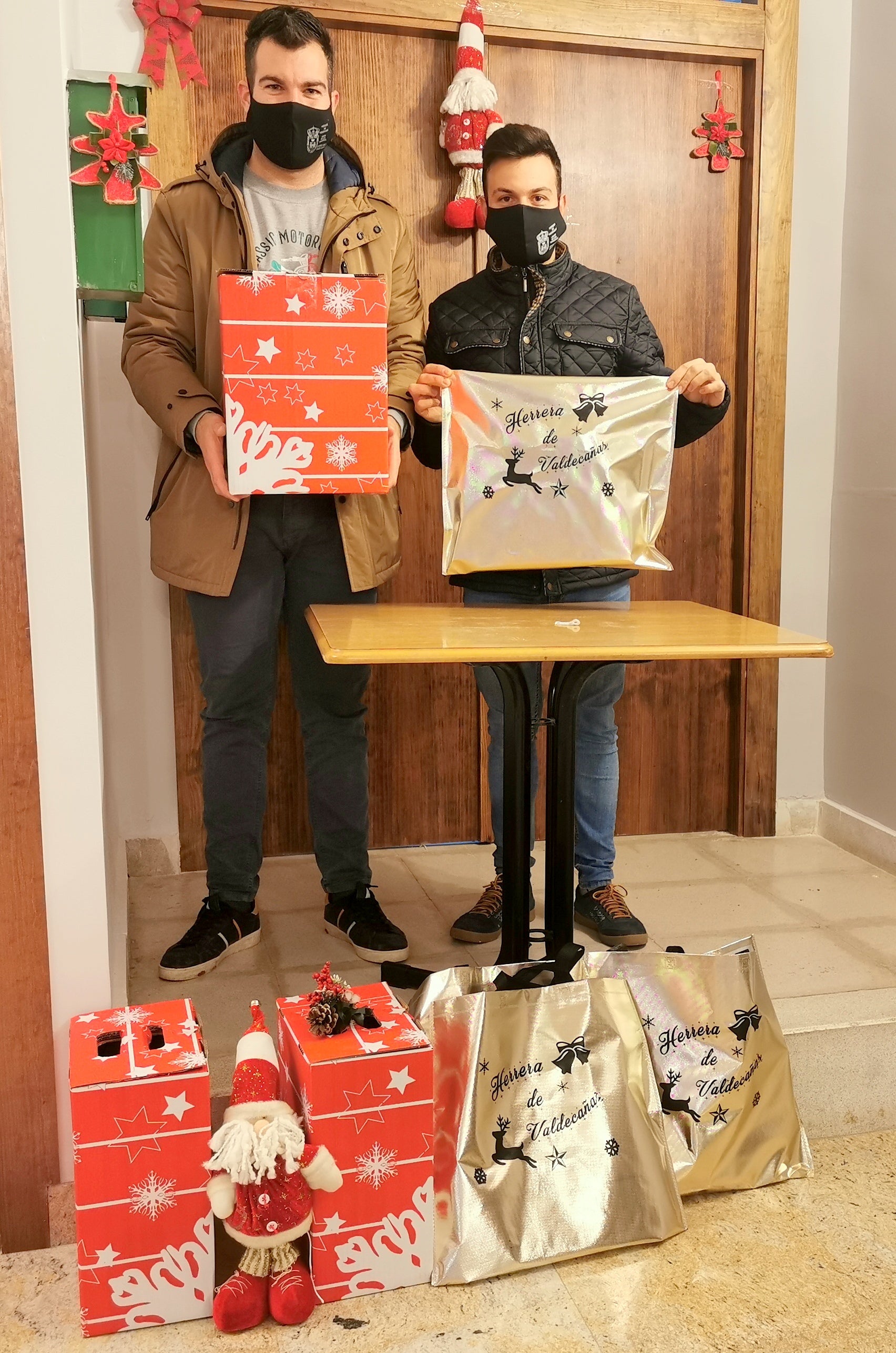 Así vivieron la Navidad en Herrera de Valdecañas y Fuentes de Valdepero