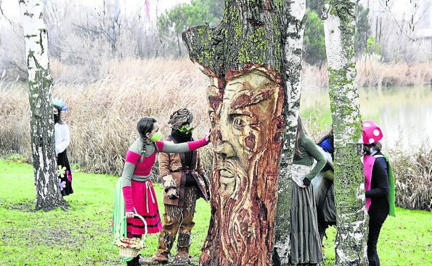 La magia del 'Lago Encantado' envuelve de fantasía Laguna de Duero