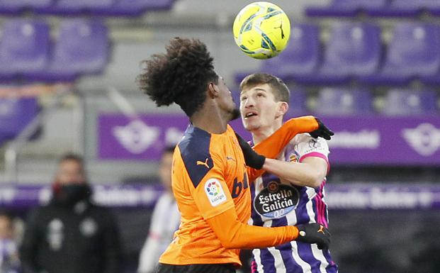 Toni llega a la encrucijada de su futuro en el Real Valladolid