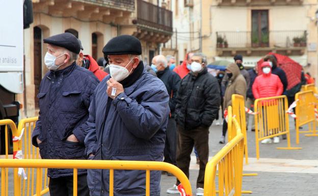 Sanidad realizará un cribado masivo de detección de covid el jueves en Cervera y el viernes en Saldaña