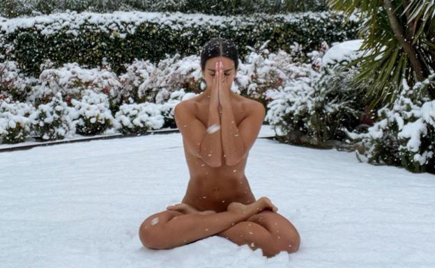 Cristina Pedroche defiende su posado desnuda sobre la nieve
