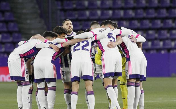 El Real Valladolid pone a prueba «sus dientes de sierra» ante un Elche en caída libre