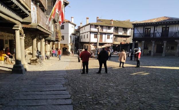 Un sencillo acto en La Alberca rifa el marrano de San Antón