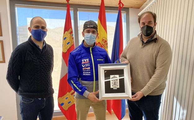 Recepción municipal en Guijuelo a Lorenzo Santolino tras su gran sexto puesto en el Dakar