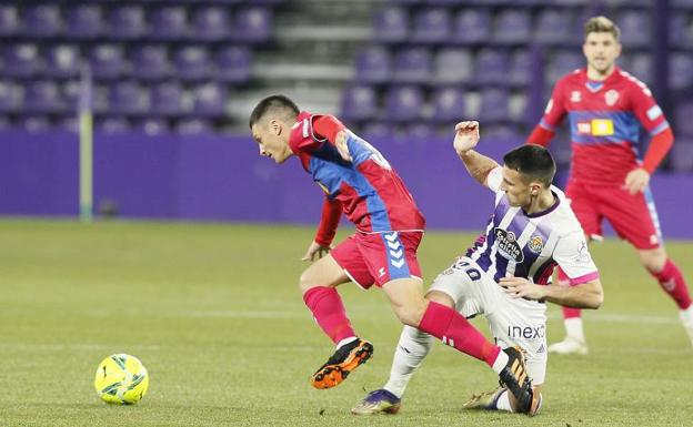 El Valladolid no encuentra el camino en la primera parte