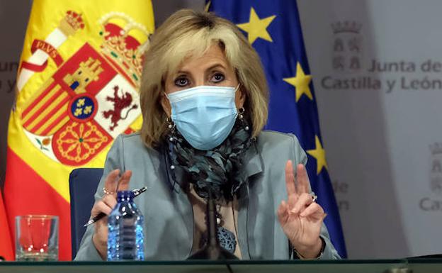Verónica Casado asegura que la cepa británica, presente en la comunidad, no resta efectividad a las vacunas