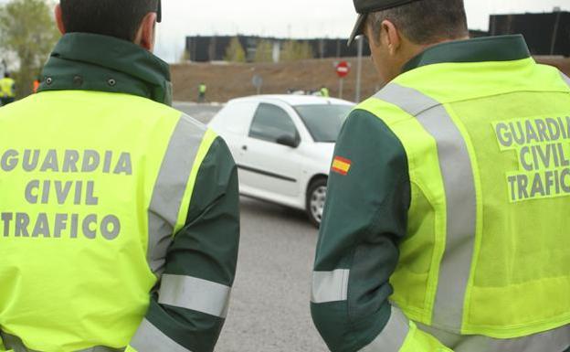 Investigan a un conductor que circuló en sentido contrario en Villablino y dio positivo en alcohol, cocaína y THC