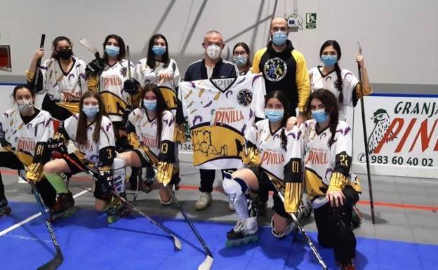 Debut con derrotas de las Lobas de Íscar en la Liga Oro femenina de hockey línea
