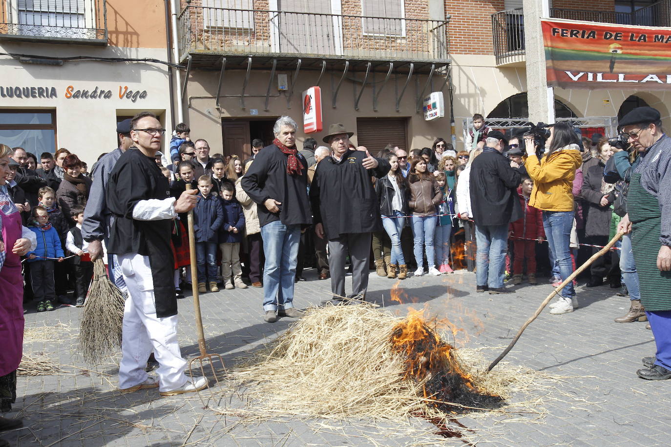 Villada elude una multa de 18.000 euros por tres ferias de la matanza que denunció la asociación de protección de los animales