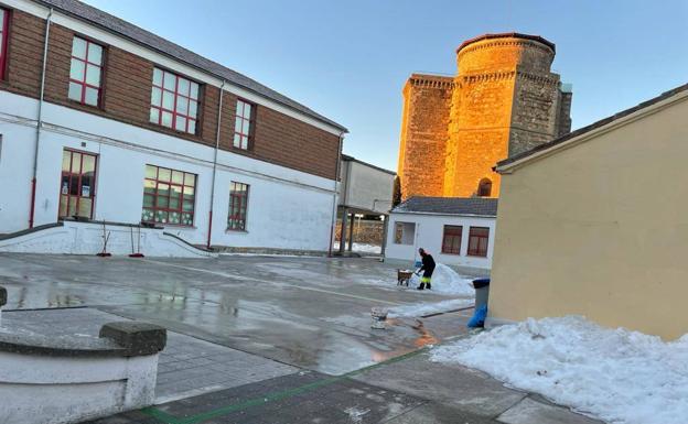 El área de mantenimiento de Alba de Tormes va retomando la normalidad tras el temporal