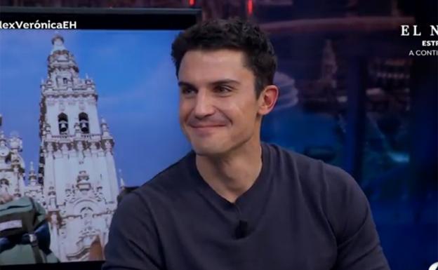 Álex González llama la atención por su talento para imitar a David Bisbal cantando