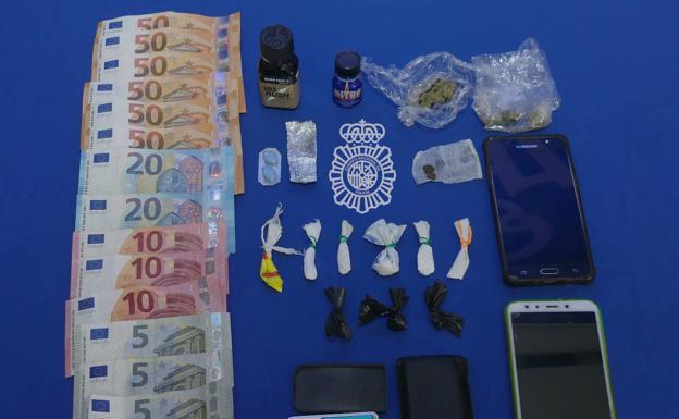 Detenido en Salamanca tras saltarse el toque de queda y en posesión de 13 envoltorios con drogas