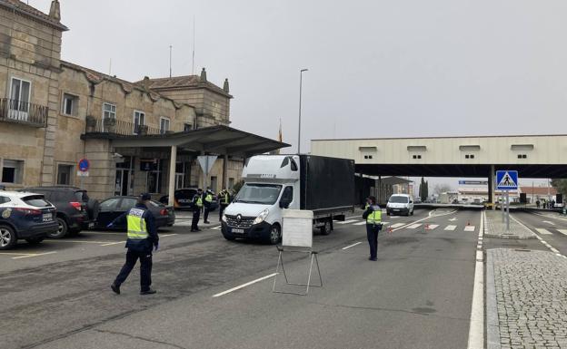 La frontera con Portugal se cierra a la 1:00 de la madrugada