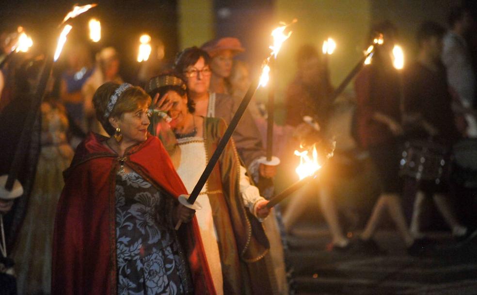 Mujeres bravas en los dos bandos