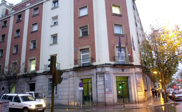Casi seis años de cárcel para el funcionario que cobró la pensión de su abuelo fallecido
