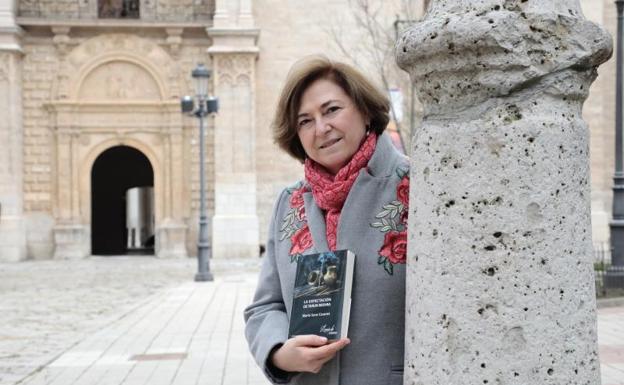 María Sanz: «La desilusión de una joven profesora y sus duros inicios me llevaron a escribir esta novela»