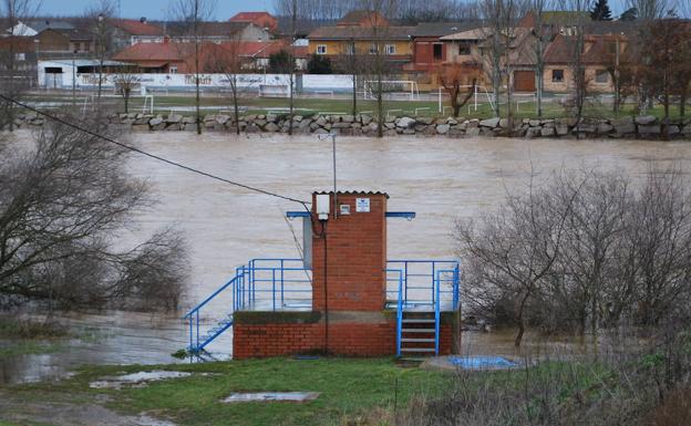 La CHD alerta del aumento del caudal en el Órbigo (Zamora) y en el embalse de la Cuerda del Pozo (Soria)