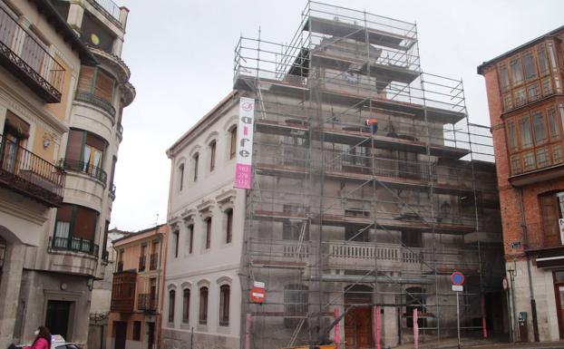 Las obras en la Casa Consistorial imponen el cierre de la calle Morería en Cuéllar