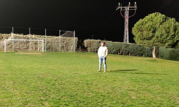 Carrascal de Barregas instala iluminación en el campo de Fútbol 7