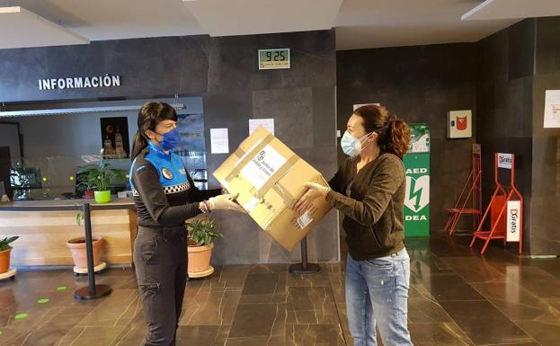 La Junta facilita epis a policías locales, bomberos y voluntarios de Protección Civil de Salamanca