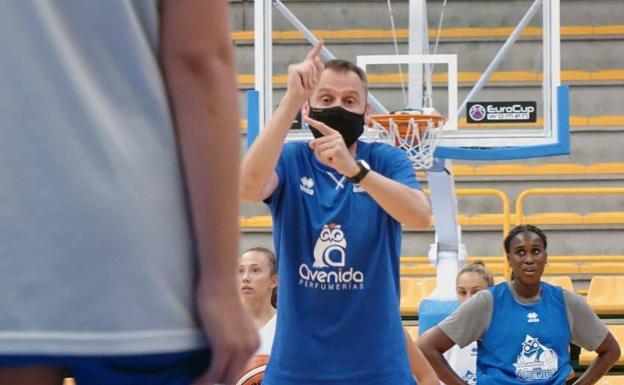 Jugadoras y cuerpo técnico de Avenida dan negativo por covid y vuelven a los entrenamientos