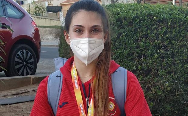 Laura Martín salta hasta la medalla de plata en el Nacional Promesas