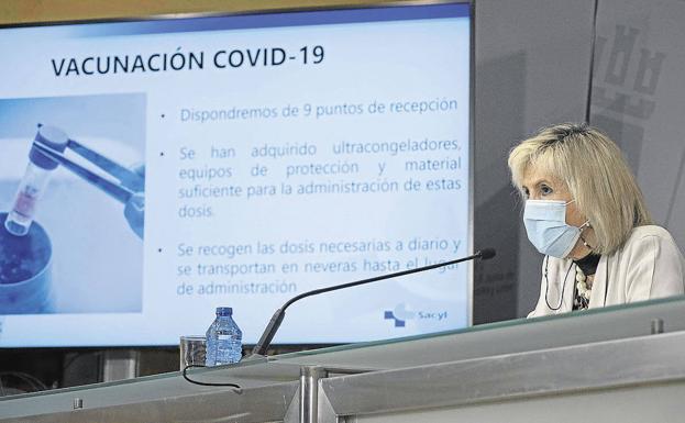 La consejera de Sanidad justifica la vacunación en los conventos porque se asemejan a los geriátricos