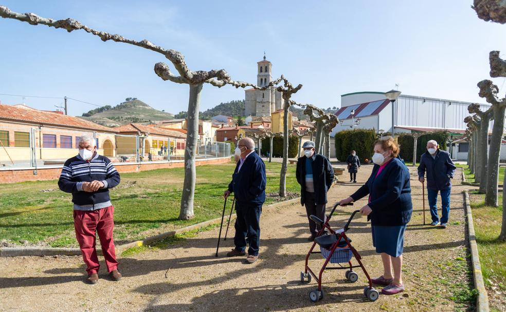 La primera residencia de la región que recibió la vacuna: «¡Ya era hora, casi un año sin salir!»